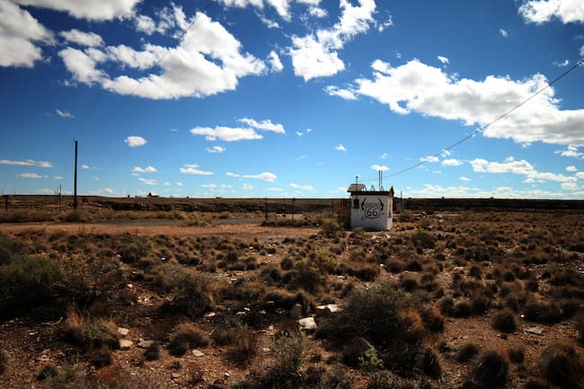 Two Guns, Arizona and an abandoned shed